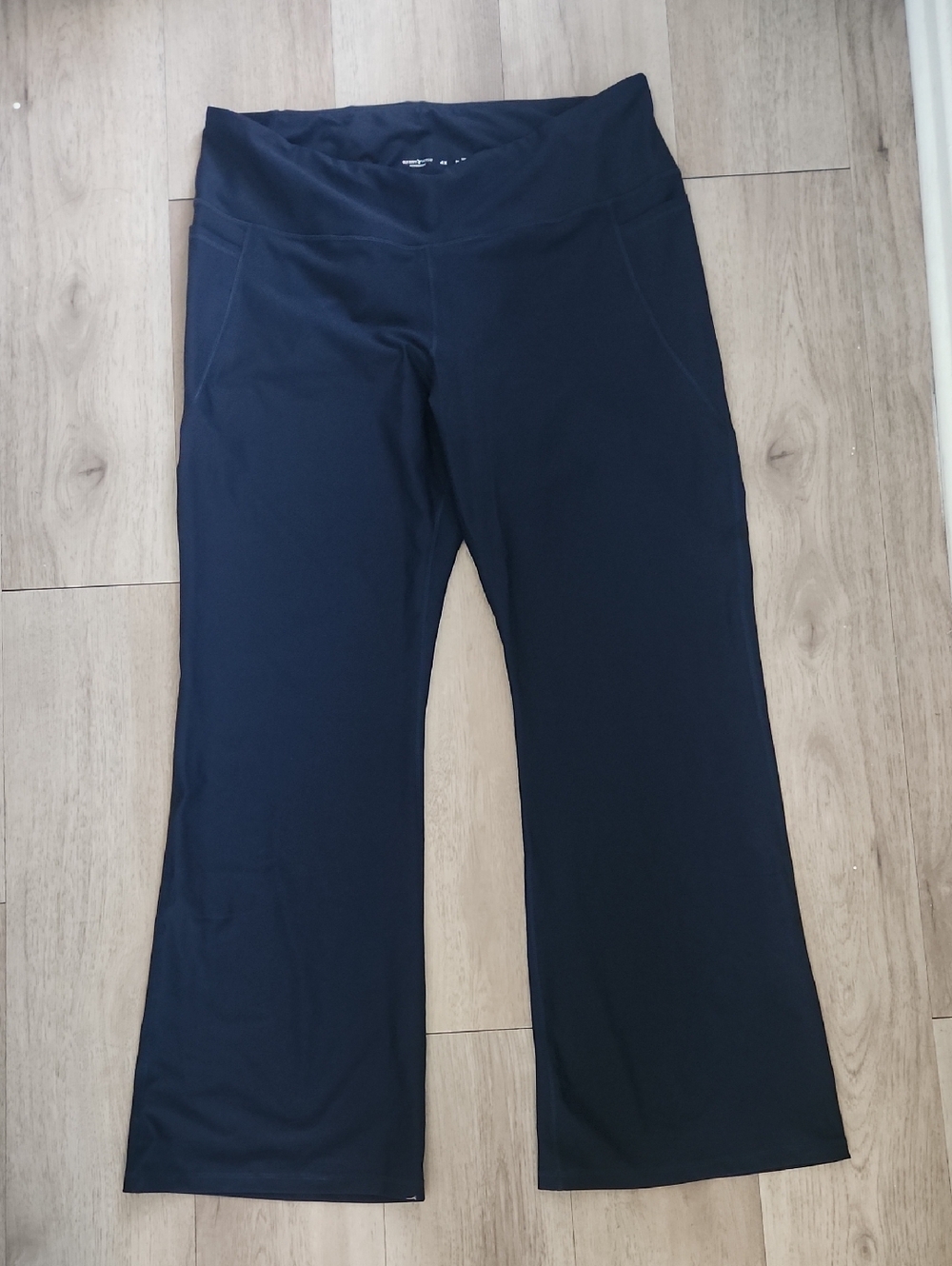 Old Navy Navy High-Rise Slim Boot-Cut Active Pants